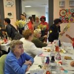 Une fête des grands-mères réussie dans les foyers