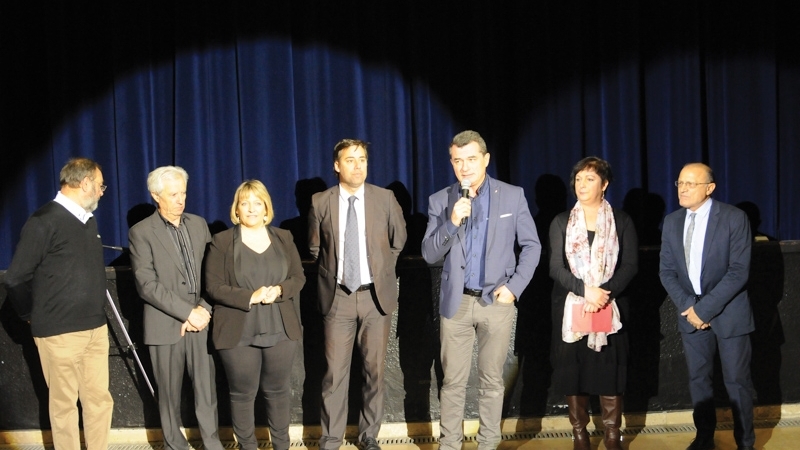 Nos aînés ont festoyé  à l’occasion du repas-spectacle de début d’année