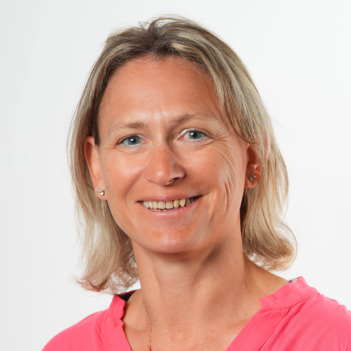 Madame Stéphanie Battandier